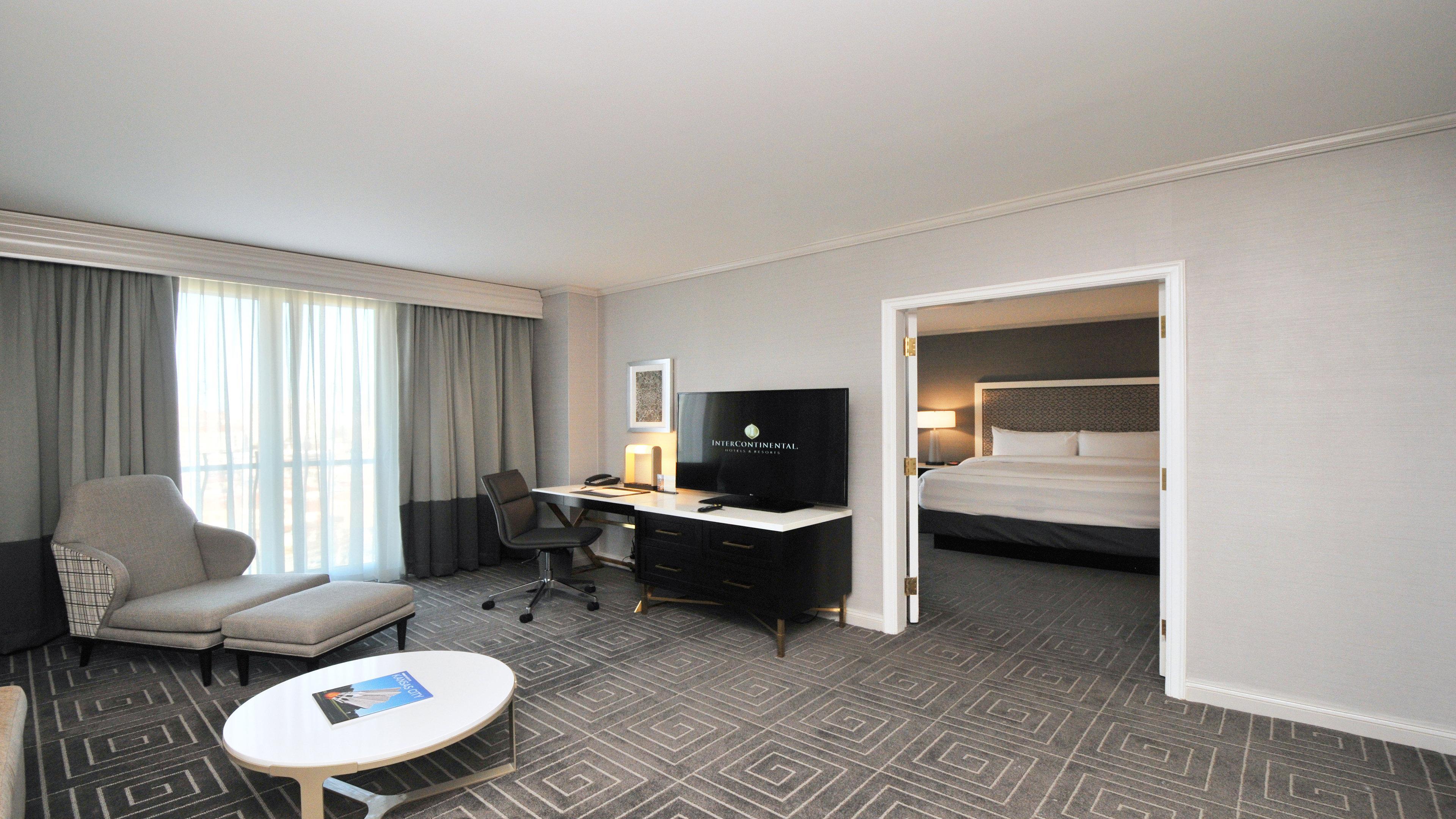 Intercontinental Kansas City At The Plaza By Ihg Exterior photo