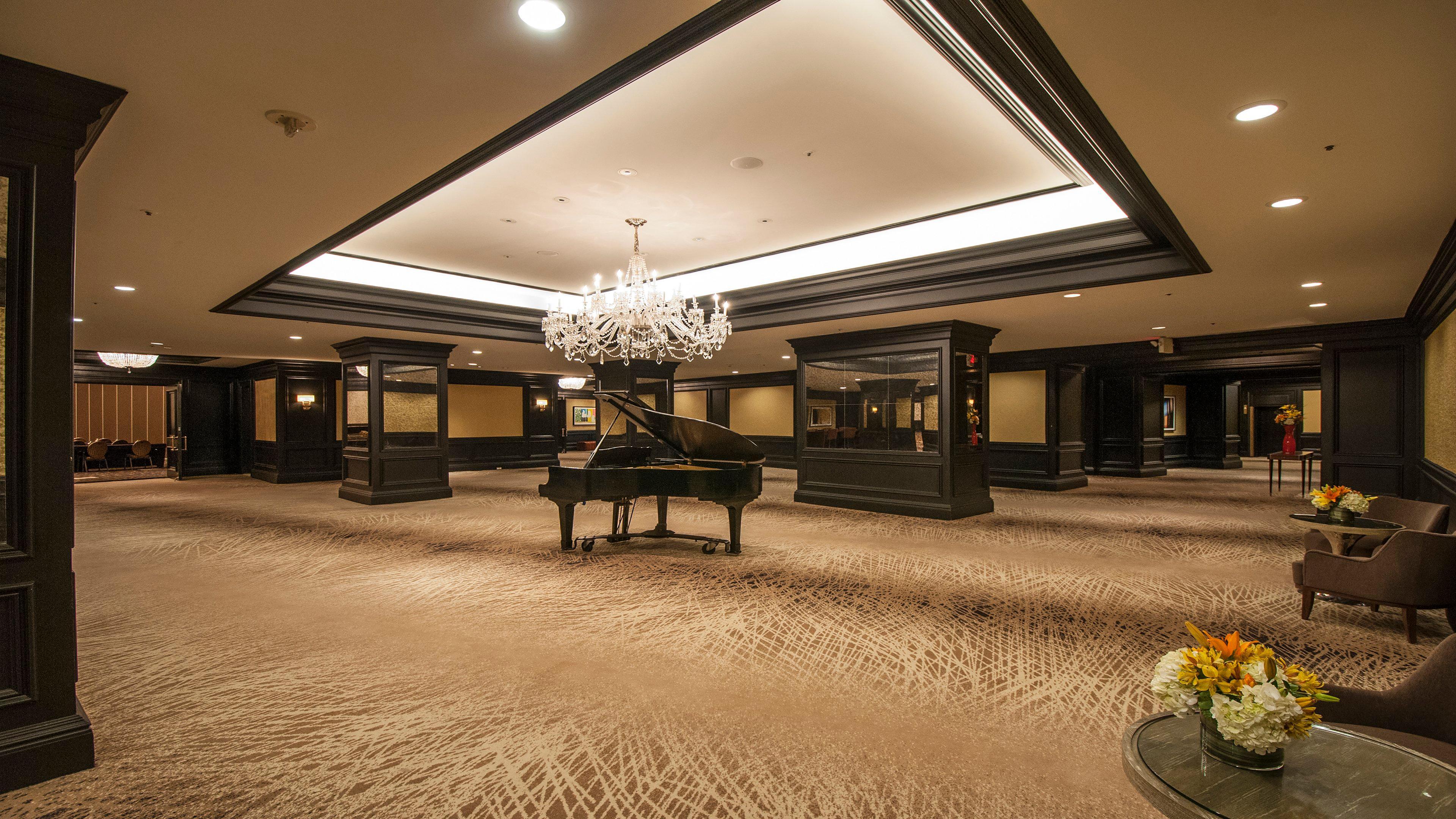 Intercontinental Kansas City At The Plaza By Ihg Exterior photo