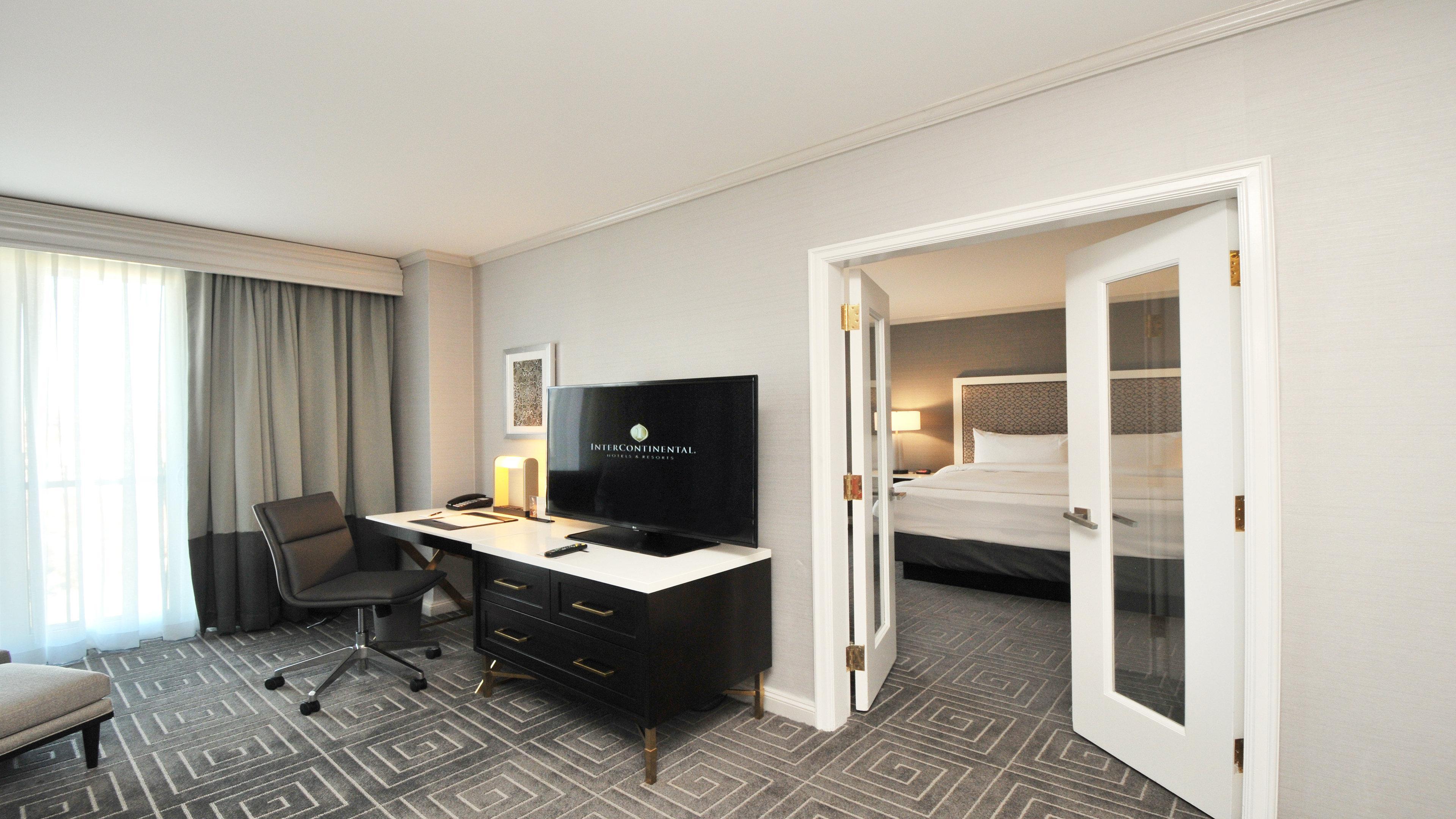 Intercontinental Kansas City At The Plaza By Ihg Exterior photo