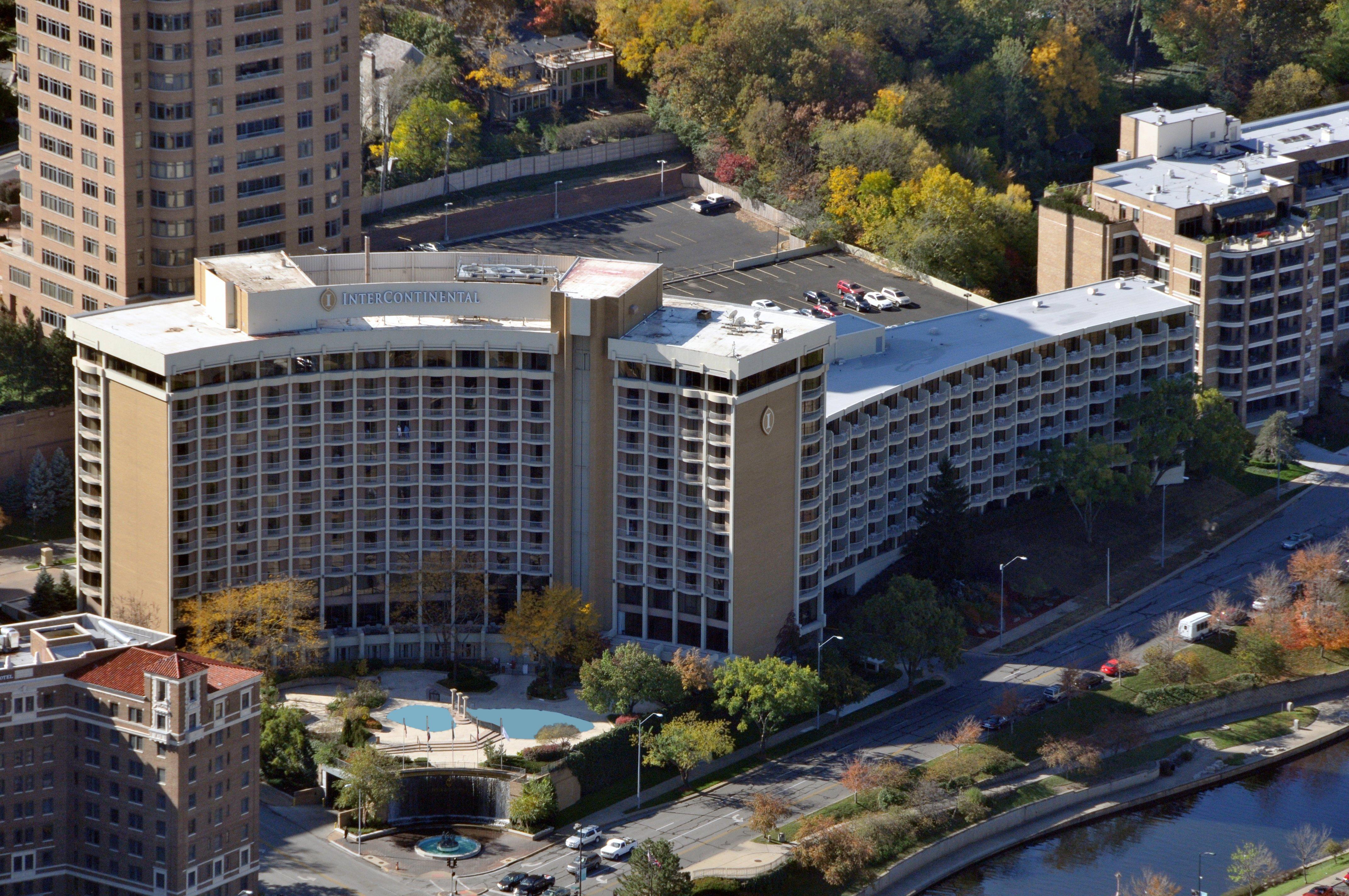 Intercontinental Kansas City At The Plaza By Ihg Exterior photo
