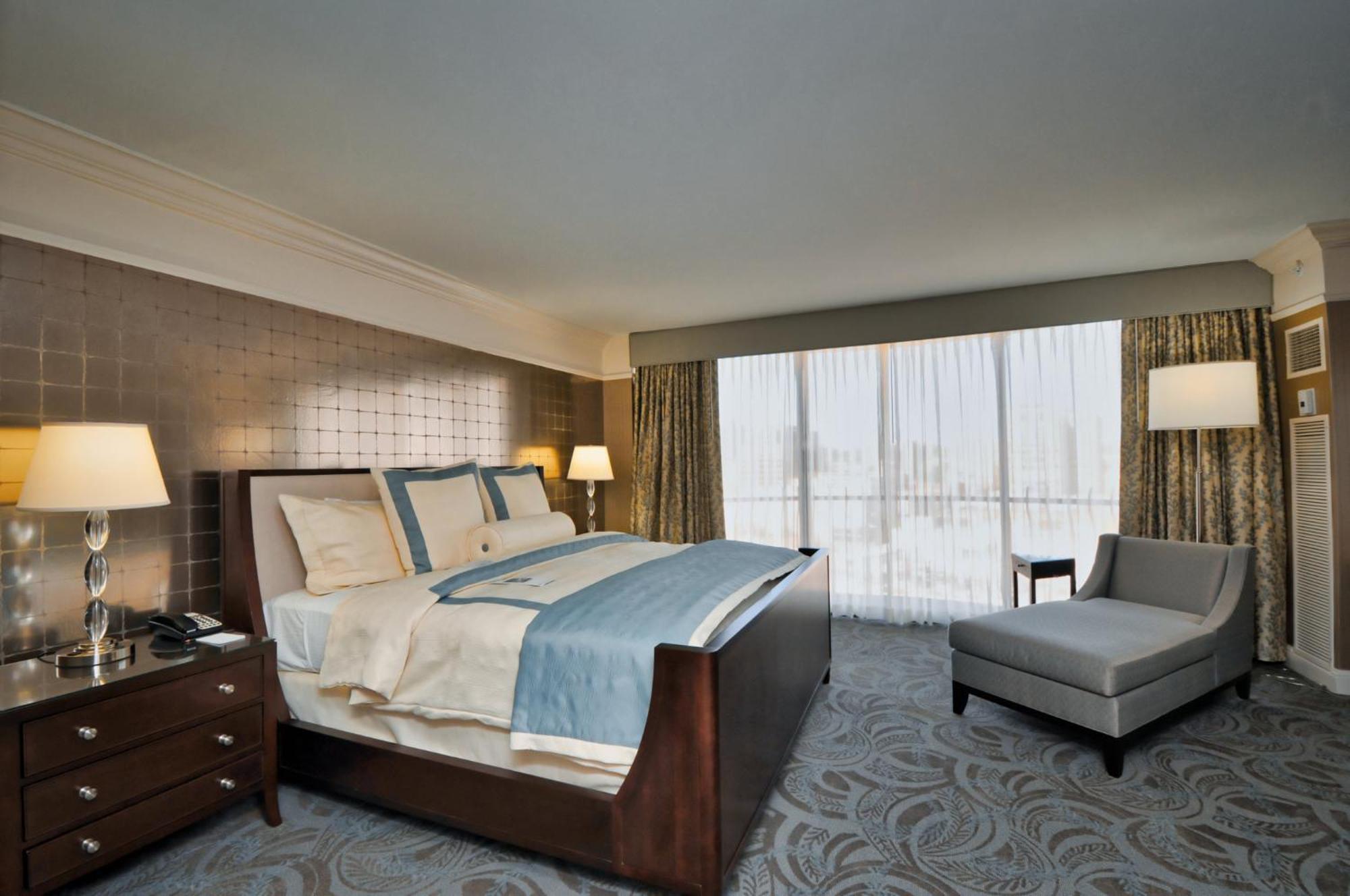 Intercontinental Kansas City At The Plaza By Ihg Exterior photo